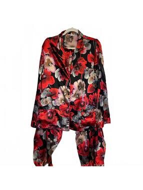 Victoria’s Secret Long Floral Satin LS Unlined Pajama Set | Size Large
